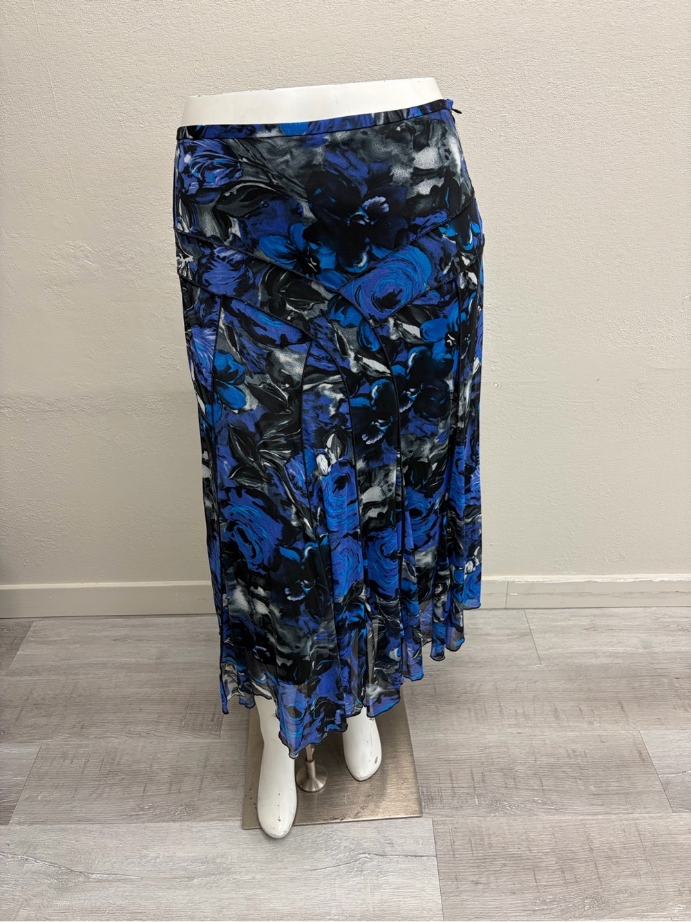 Coco Bianco Blue and Black Floral Pleated Midi Skirt